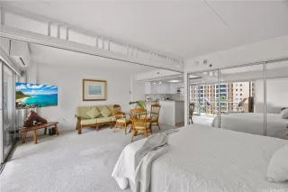 Photo #5: 202604404 Listing 