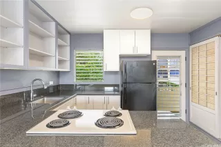 Photo #2: 202604405 Listing 