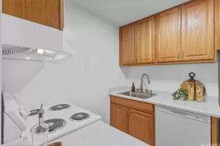 Photo #3: 202604433 Listing 