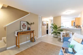 Photo #2: 202604436 Listing 