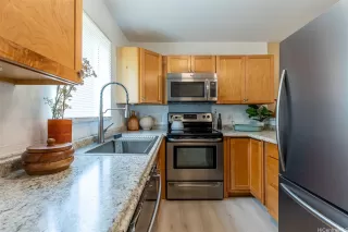 Photo #6: 202604436 Listing 