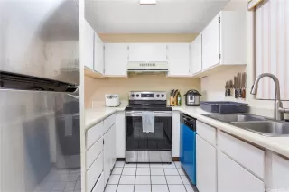 Photo #4: 202604456 Listing 