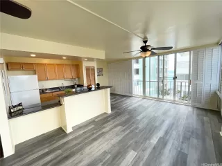 Photo #2: 202604477 Listing 