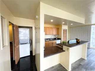 Photo #6: 202604477 Listing 