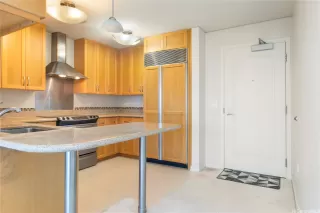 Photo #4: 202604480 Listing 