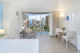 Photo #4: 202604486 Listing 