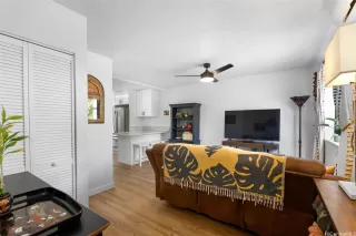 Photo #6: 202604492 Listing 