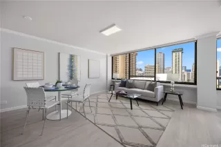 Photo #4: 202604513 Listing 