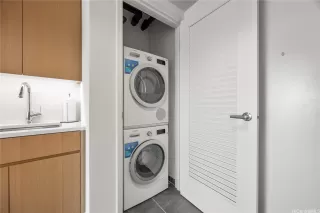 Photo #4: 202604546 Listing 