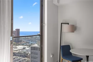 Photo #6: 202604546 Listing 