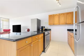 Photo #5: 202604566 Listing 