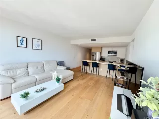 Photo #3: 202604573 Listing 