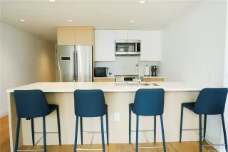 Photo #4: 202604573 Listing 