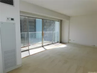 Photo #4: 202604575 Listing 