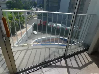 Photo #6: 202604575 Listing 