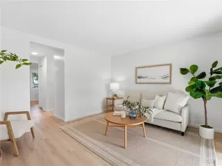 Photo #4: 202604588 Listing 