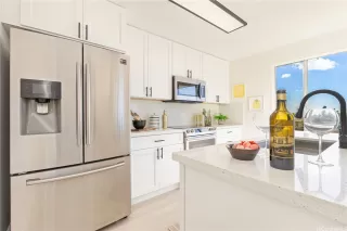 Photo #5: 202604608 Listing 