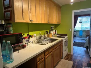 Photo #5: 202604635 Listing 