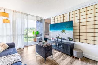 Photo #2: 202604636 Listing 