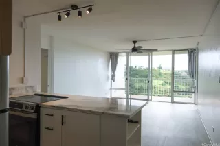 Photo #4: 202604638 Listing 