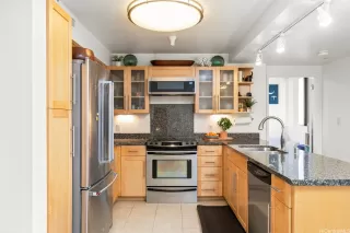 Photo #6: 202604646 Listing 