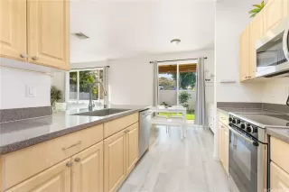 Photo #6: 202604665 Listing 