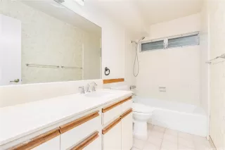 Photo #6: 202604680 Listing 