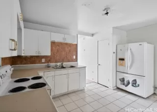 Photo #5: 202604682 Listing 