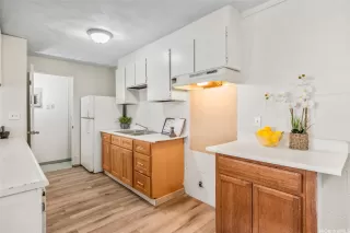 Photo #3: 202604734 Listing 