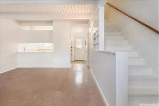 Photo #4: 202604748 Listing 