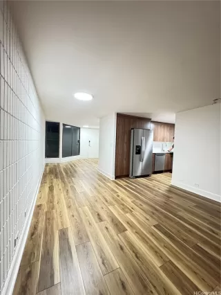 Photo #3: 202604770 Listing 