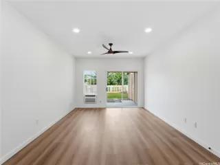 Photo #5: 202604808 Listing 