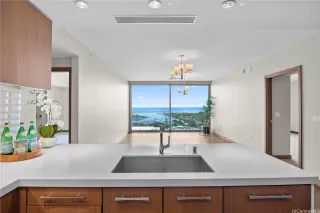 Photo #2: 202604811 Listing 