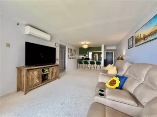 Photo #3: 202604825 Listing 