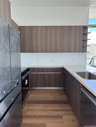 Photo #4: 202604848 Listing 