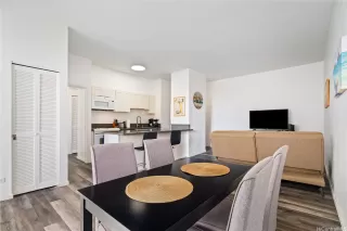 Photo #4: 202604852 Listing 