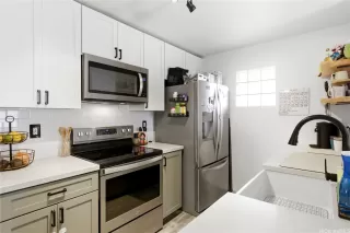 Photo #4: 202604856 Listing 