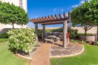 Photo #5: 202604863 Listing 