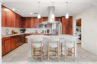 Photo #4: 202604866 Listing 