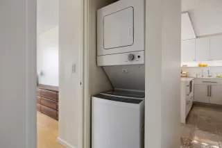 Photo #4: 202604868 Listing 