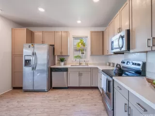 Photo #5: 202604870 Listing 