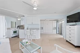 Photo #4: 202604880 Listing 