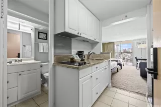 Photo #2: 202604905 Listing 