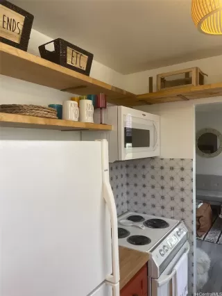 Photo #5: 202604925 Listing 