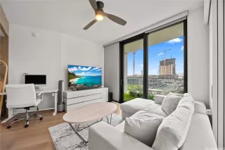 Photo #3: 202604933 Listing 