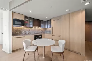 Photo #5: 202604933 Listing 