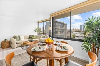 Photo #4: 202604936 Listing 