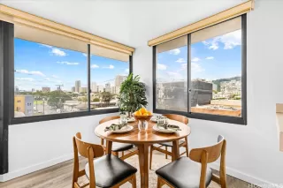 Photo #6: 202604936 Listing 