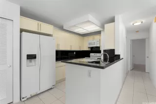 Photo #5: 202604950 Listing 