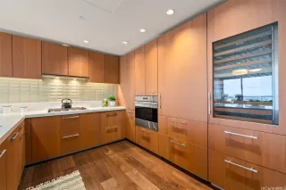 Photo #5: 202604963 Listing 